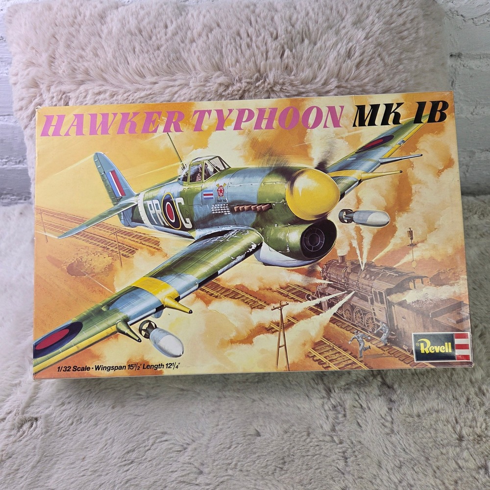 Revell Hawker Typhoon MK IB 1/32 Scale Plastic Model Kit H-266-380 A Vintage